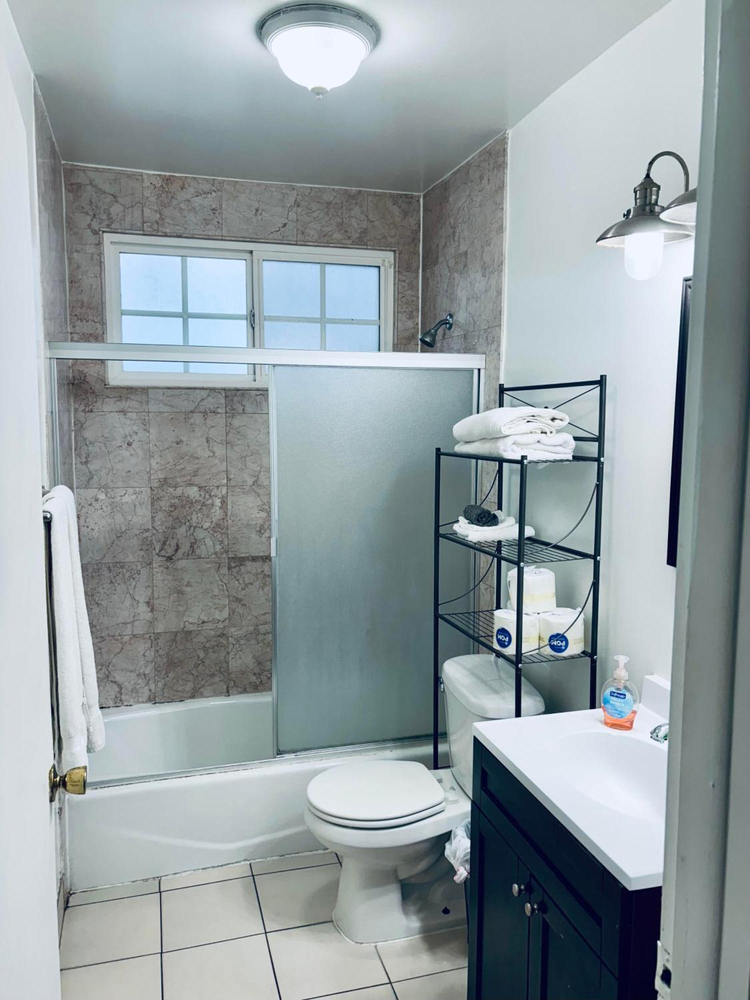 Modern, 1 Bed Condo, Downtown Century City Los Angeles Exterior photo