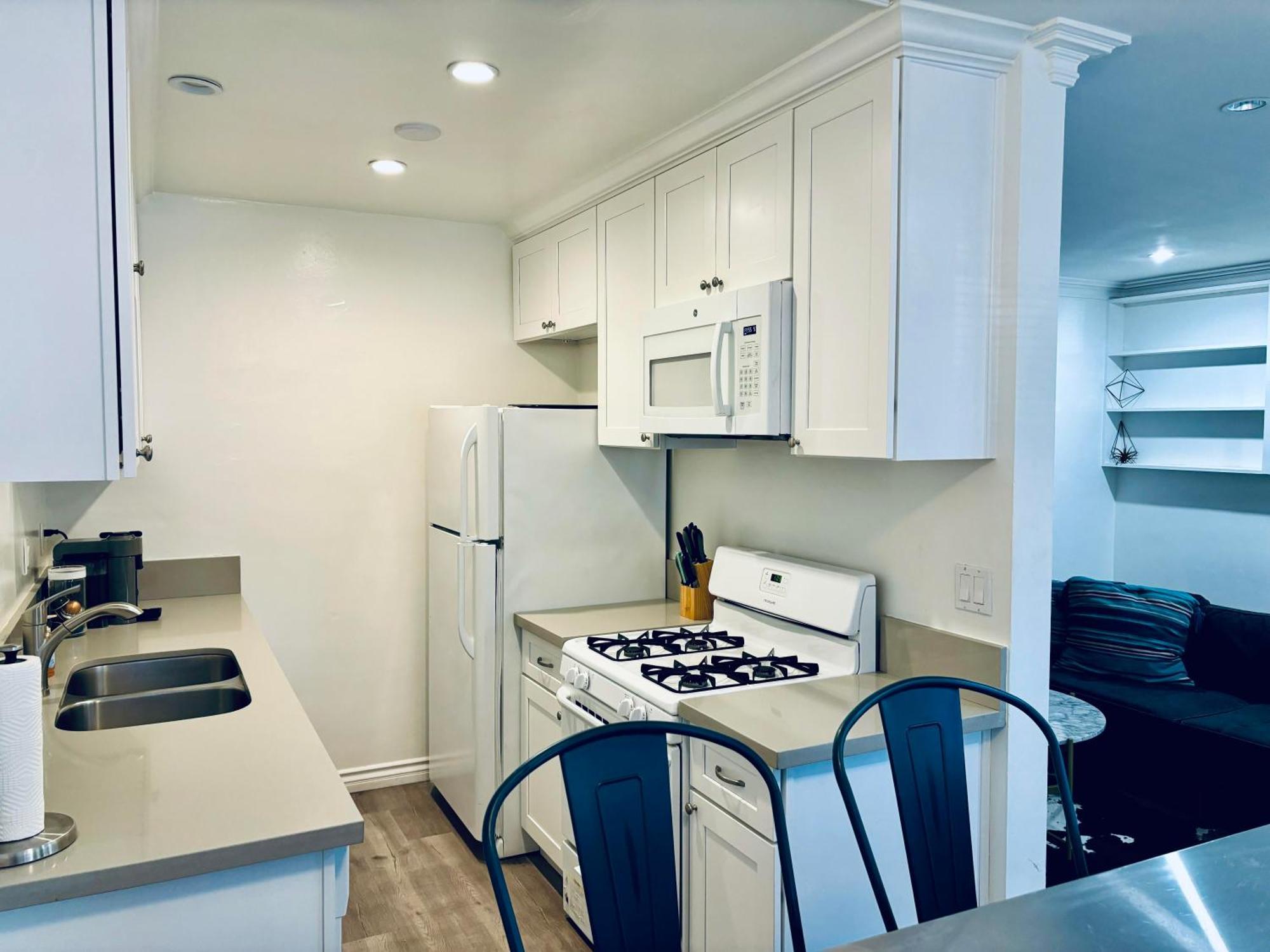 Modern, 1 Bed Condo, Downtown Century City Los Angeles Exterior photo