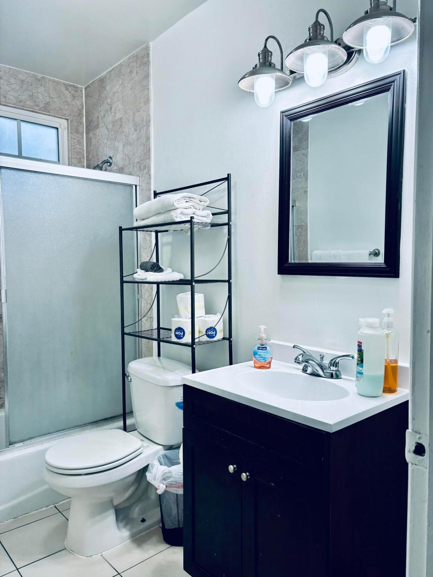 Modern, 1 Bed Condo, Downtown Century City Los Angeles Exterior photo